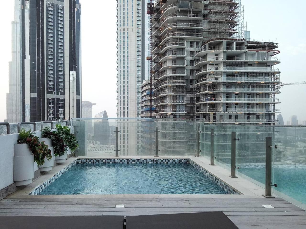 Frank Porter - Mada Residences Dubai Bagian luar foto